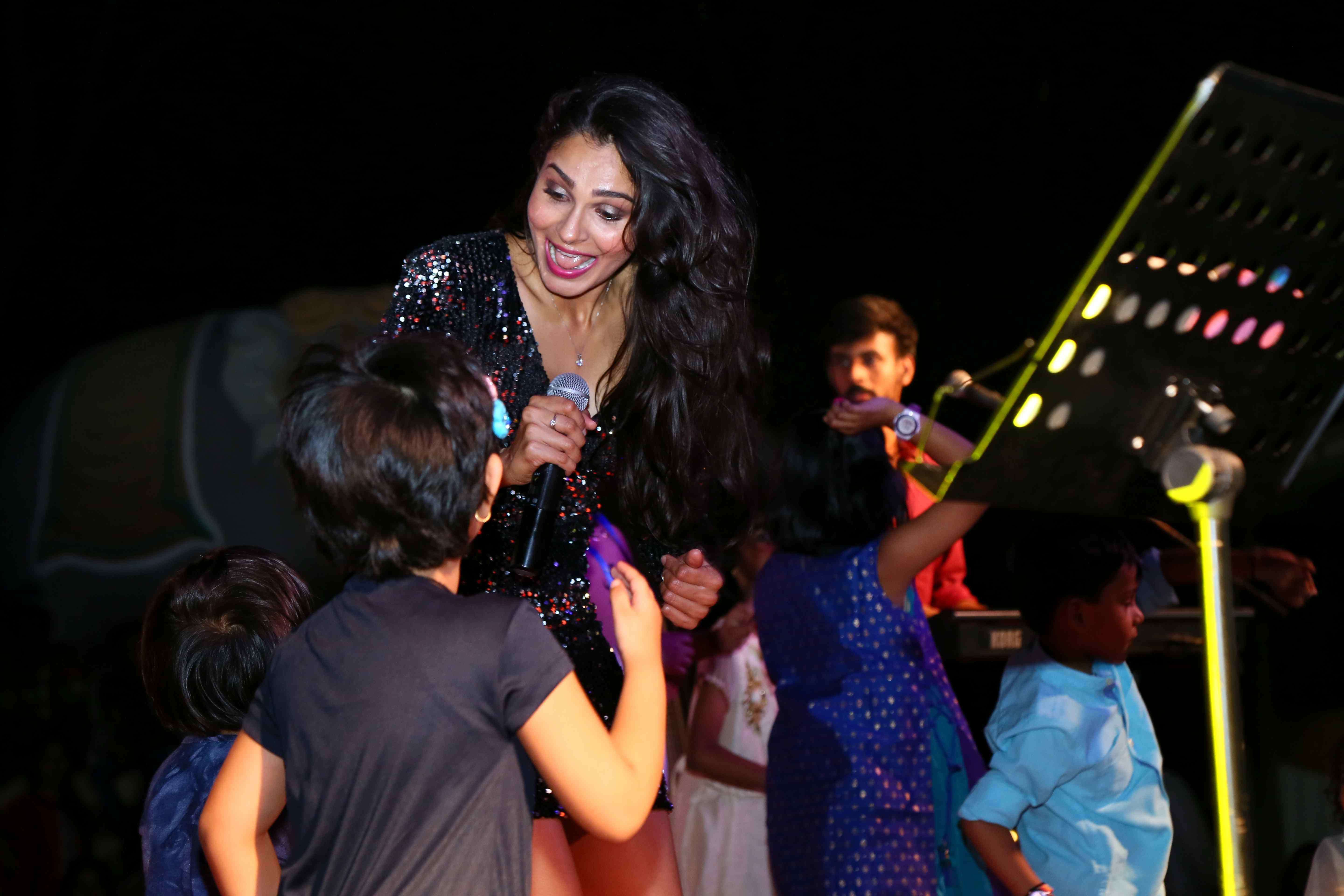 ASICON | ANDREA LIVE